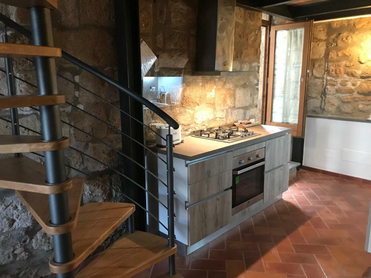 Palazzo Urbani Apartment Орвието Екстериор снимка